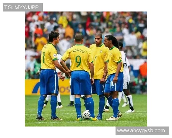 18年足球明星佩的辉煌历程与传奇瞬间回顾 18年足球明星佩的辉煌历程与传奇瞬间回顾