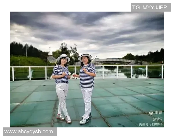 与杨娜畅谈她的足球生涯与成长之路的点滴回忆与感悟