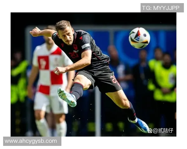 足球明星普拉提的传奇之路与他对足球的热爱与奉献