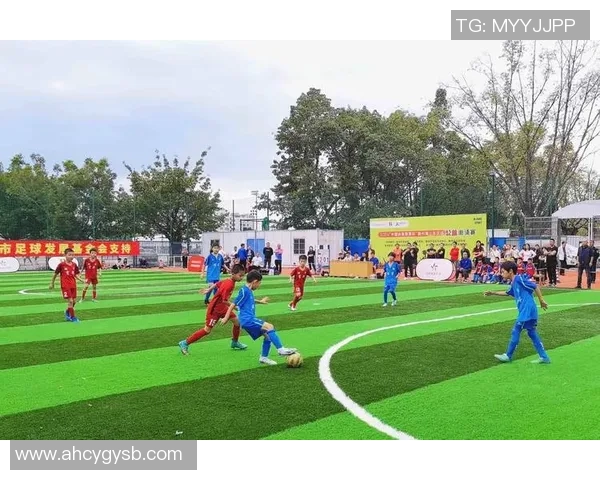 探索mcy足球的魅力与技术提升之路,助力青少年成长与发展 探索mcy足球的魅力与技术提升之路,助力青少年成长与发展