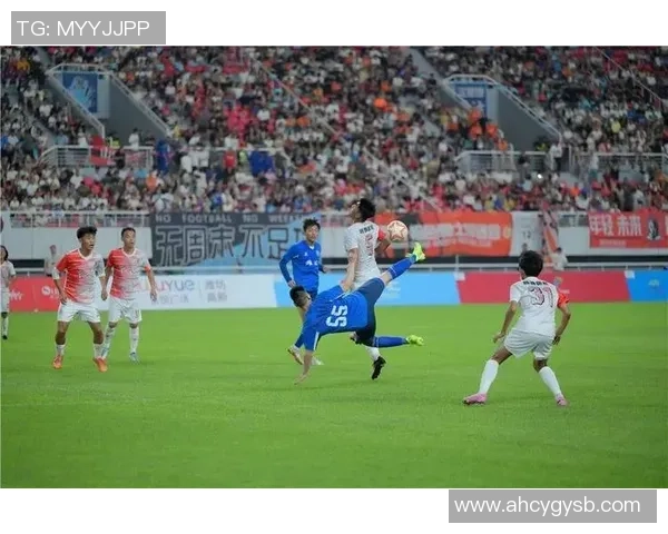 草根足球员的奋斗故事与梦想追逐之路 草根足球员的奋斗故事与梦想追逐之路